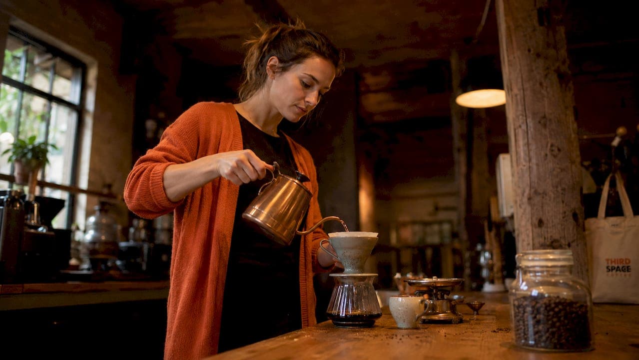 What Is Light Roast Coffee? Flavor, Brew, and Benefits